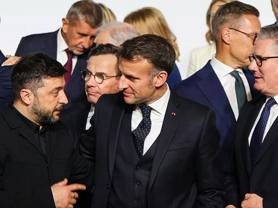 Az „Akaratosak koalíciója” vezetői Párizsban találkoznak a Bastille-napi felvonulás előtt