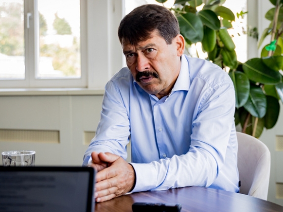 Áder János bejelentette: büntető- és polgári pert is indít Magyar Péter ellen