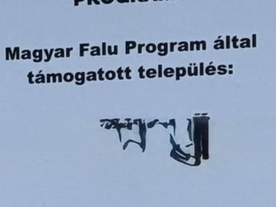 Megdöbbentő képeket mutatott be Navracsics Tibor arról, hogy az ország egyes kistelepülésein a magyarokat kiszorították a szanszkritok, a thaiok és a cro-magnoniak
