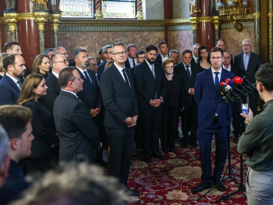 Közöttük keresheti a Fidesz-frakció Gulyás Gergely utódját