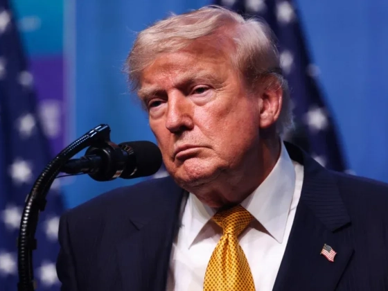 Trump azt mondta, az Egyesült Államok el fogja foglalni a Hormuzi-szorost, és minden hajótól pénzt kérnek az áthaladásért