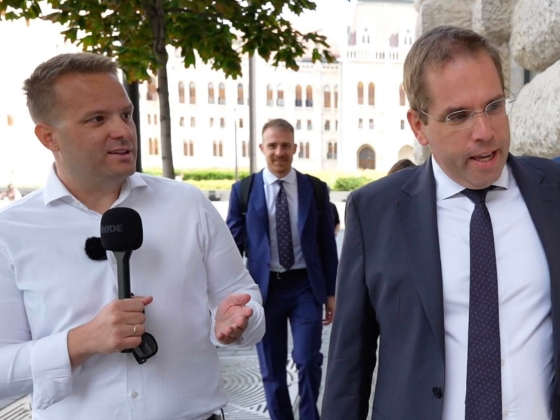 Bohár Dániel már nemcsak fizetős hírlevelet ír, saját médiacéget is alapított