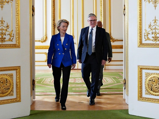 Az Egyesült Királyság „méltányos” hozzájárulás ígéretével csatlakozik az EU 90 milliárd eurós kölcsönéhez Ukrajnának