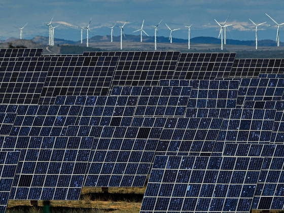 Az EU háromszoros energiatárolásra törekszik, mivel a megújuló energia kárba megy