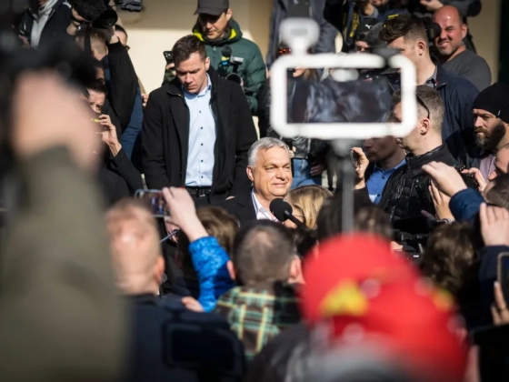 Megvárja a Fidesz a foci-vb-t néző Orbánt, csak jövő kedden tárgyalnak az új frakcióvezetőről