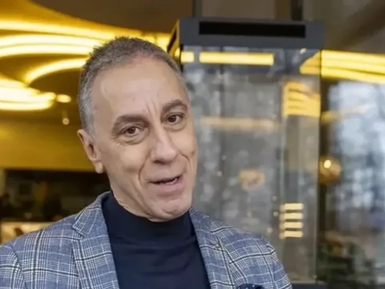 „Lélegzetelállító minden porcikájában” – Csonka András végre szerelmes?