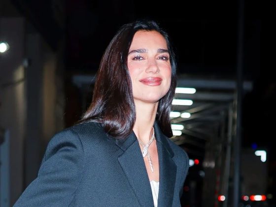 Dua Lipa inspirálónak nevezte a Trump veje elleni albániai tüntetéseket