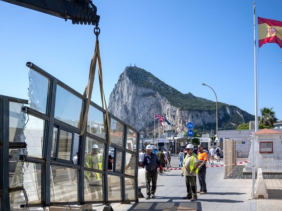 Gibraltár és Spanyolország megszüntette a határellenőrzéseket, mivel a terület miniszterelnöke azt mondta, hogy Európa visszatért