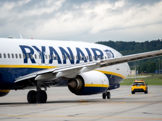 „Ha meghalunk, együtt halunk meg” – megszólalt a nő, akinek férje egy Ryanair-gép ablakába szorult