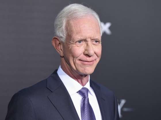 Súlyos betegséggel küzd Chesley „Sully” Sullenberger kapitány, aki a Hudson folyón hajtott végre kényszerleszállást