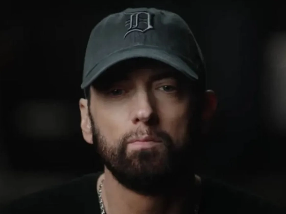 Eszméletlenül találták Eminem volt feleségét, mentő vitte kórházba - videó