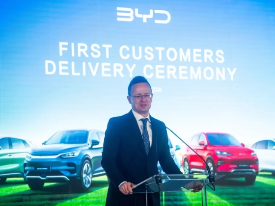 Szijjártó Péter lemond a parlamenti mandátumáról, a BYD-nál fog dolgozni
