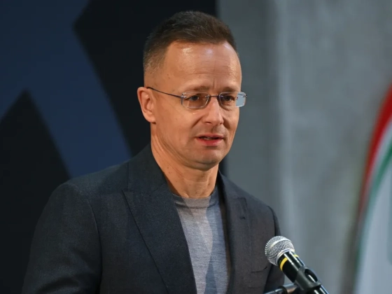 Szijjártó Péter kétszer is egyeztetett Orbánnal a lemondásáról