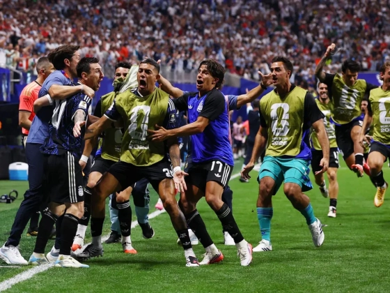 Vége, az argentinok hatalmas fordítással vb-döntősök: Anglia–Argentína