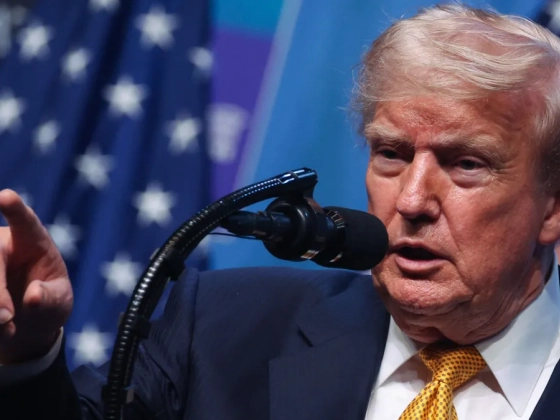 Trump élvezte, hogy Hitlerhez és Sztálinhoz hasonlították – új könyv leplezi le az amerikai elnököt