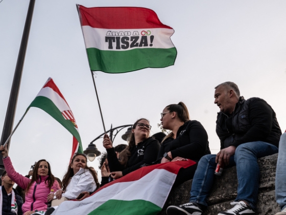 Medián: az emberek kedvelik a Tisza-kormány minisztereit, Orbán Viktorról is ítéletet mondtak
