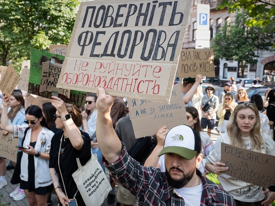 Ritka háborús tüntetést tartanak az ukránok a védelmi miniszter menesztése miatt