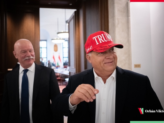 Vita alakult ki a Fideszben arról, hogy mit csinál Orbán az Egyesült Államokban