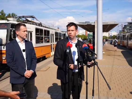 Vitzéy Dávid rendkívüli sajtótájékoztatót tartott – jelentős változások jönnek a közlekedésben