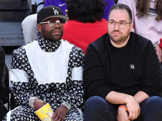 „Robin Hood” 55 milliárd forintnyit lophatott Floyd Mayweather sztárbokszolótól