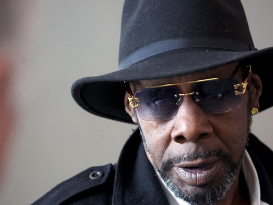 Donald Trumphoz fordult kegyelemért R. Kelly, a szexuális zaklatásért elítélt egykori R&B-énekes