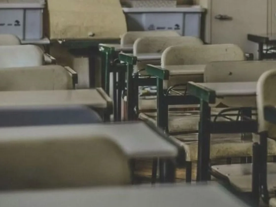 Az iskolában halt meg egy kislány, mindennap energiaitalt ivott
