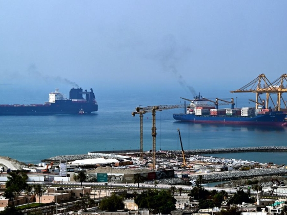 Az Öböl-menti exportőrök a csővezetékekhez fordulnak, mivel a Hormuz-kockázatok nőnek