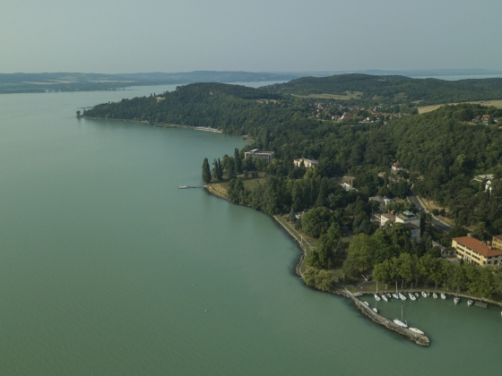 Megtalálták a Balatonban eltűnt kajakos holttestét