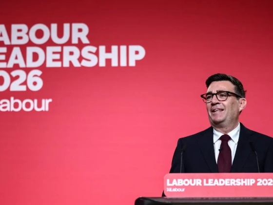 Távozott Starmer, Andy Burnham a brit Munkáspárt új vezetője