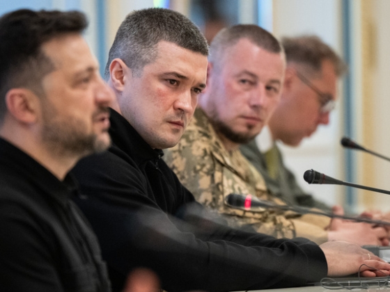 „Szégyen!” – az ukránok felháborodtak Zelenszkij váratlan lépésén, tüntetések kezdődtek
