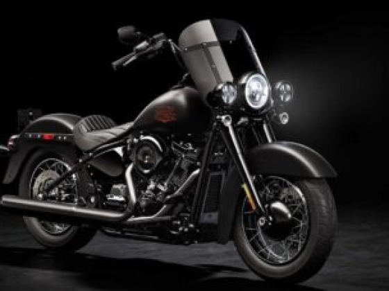 Az új Harley-Davidson Deadwood a klasszikus stílust modern technológiával ötvözi