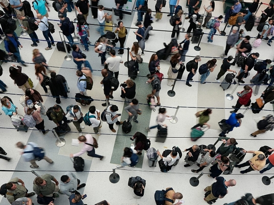 Repülsz terhesen? Itt vannak a repülőtéri és légitársasági jogai, amelyekről esetleg nem tud