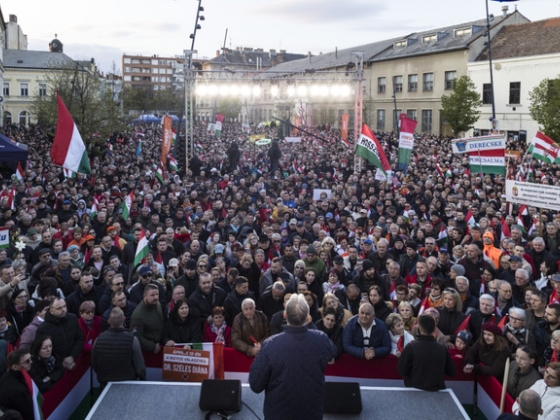 A Szikra Mozgalom szerint több száz millió forintot költhettek a Fidesz kampányára NKA-támogatásokból