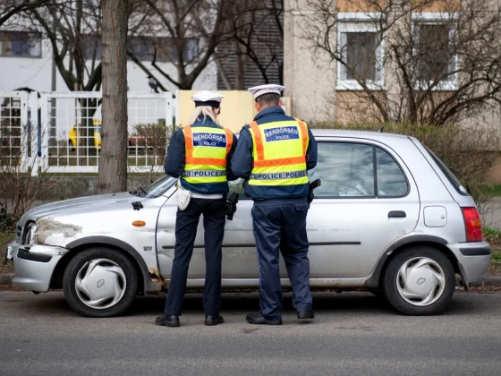 Új, modern egyenruhát kapnak a rendőrök