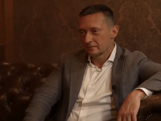 A volt képviselő azt állítja, egyetlen egyszerű dolog börtönbüntetést jelenthet Orbán jobbkezének