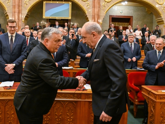 A Fidesznek egy szalmabáb lett volna a legjobb, de Sulyok Tamás is megtette