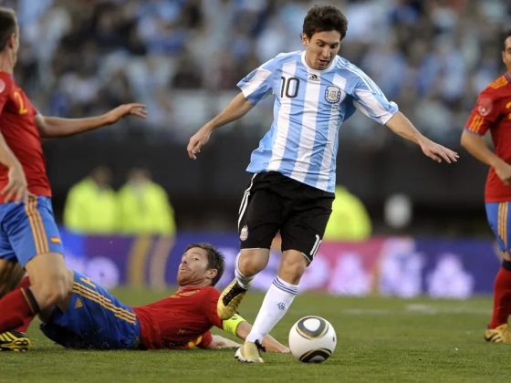 Filmbe illő meccsel zárul a vb: Lionel Messi az utódja ellen küzdhet a döntőben