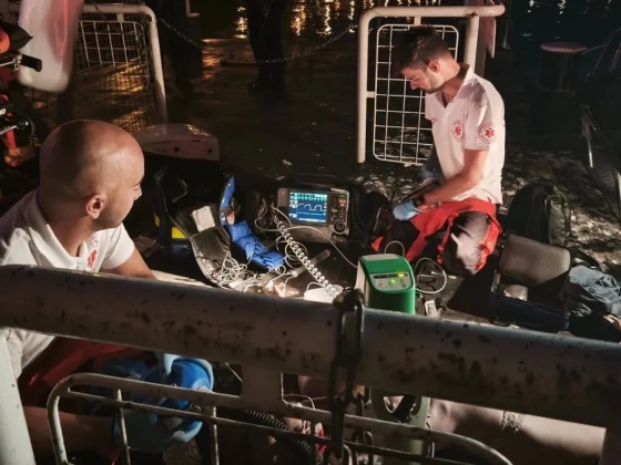 Segélykiáltás hallatszott a Dunából, egy nő magatehetetlenül sodródott