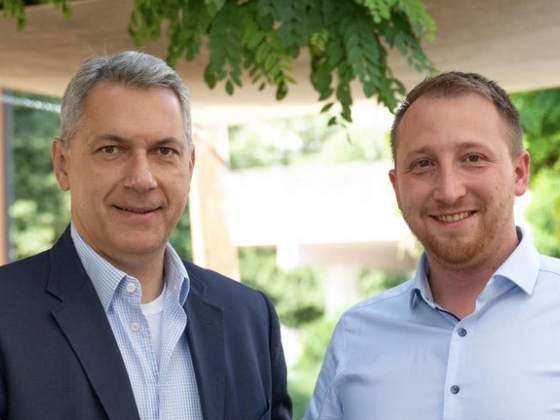 Gulyáságyú Média: Kirúgták a MÁV-tól az Orbán Viktor ellentüntetőit vegzáló csapat egyik tagját