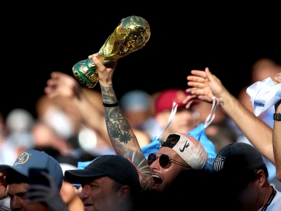 Megérte a FIFA-nak lehajolni minden apróért, rekordbevételt hoz a vébé