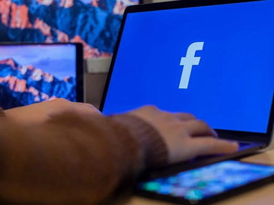 Gond van, leállt a Facebook