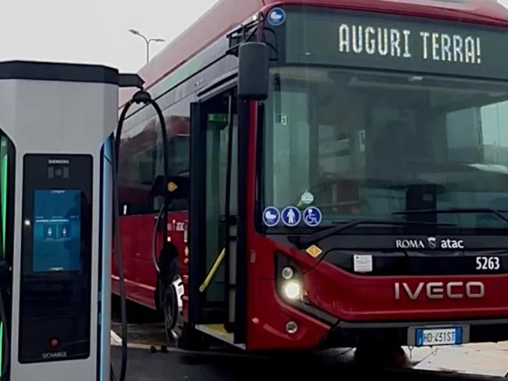 Nem tudnak végigdolgozni egy műszakot az elektromos buszok