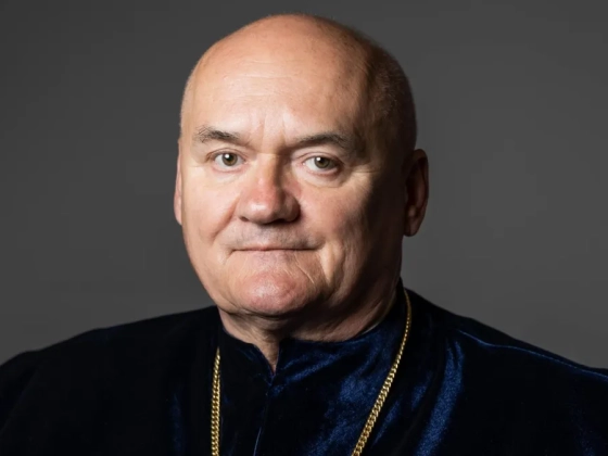 Megszűnik Hende Csaba alkotmánybírói tisztsége