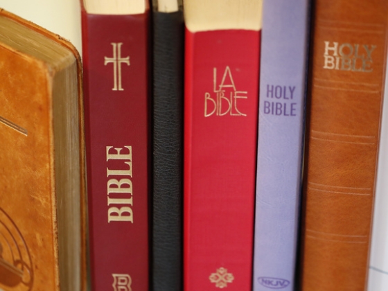 Megszületett a döntés, van, ahol kötelező lesz a Biblia az állami iskolákban