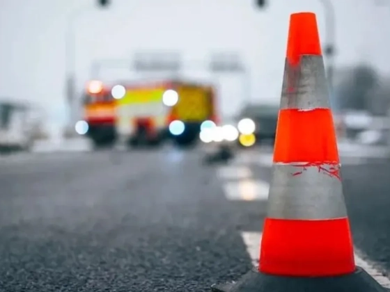 Lezárták az M80-as autóutat, kisteherautó és személyautó ütközött Körmendnél