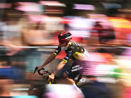 Egy bukás miatt véget ért a második helyen álló Vingegaard Tour de France-a