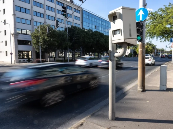 Özönlenek a válaszok a Vitézy által meghirdetett közlekedésbiztonsági kérdőívre