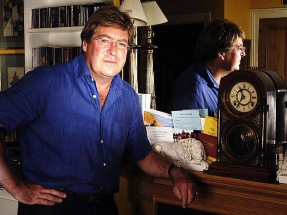 68 éves korában elhunyt Edward Stourton műsorszolgáltató és újságíró