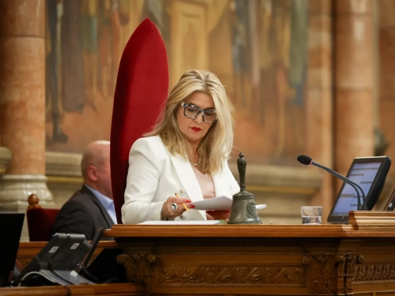 Megvan, ki helyettesíti a köztársasági elnöknek beugró házelnököt, Forsthoffer Ágnest