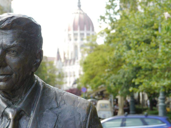 12 meglepő amerikai kapcsolat Budapesten, amelyeket érdemes felfedezni